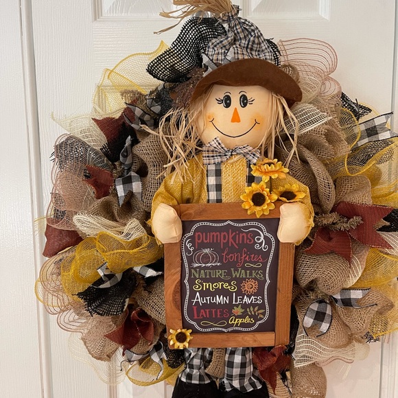 SCARECROW WREATH - RUSTIC FALL AUTUMN wreath - Picture 3 of 8